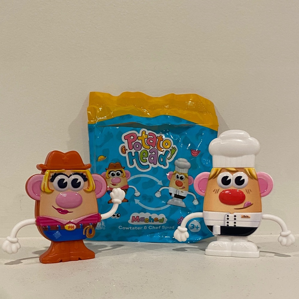 Wendy’s Happy Meal Toy - Mr Potato Head - Cowtater & Chef Spud    kids toys boys
